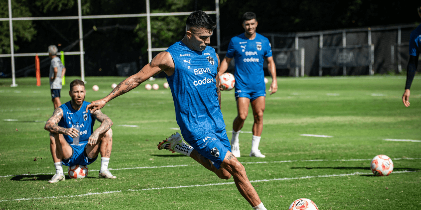 Jugadores en entreno. Foto: Rayados