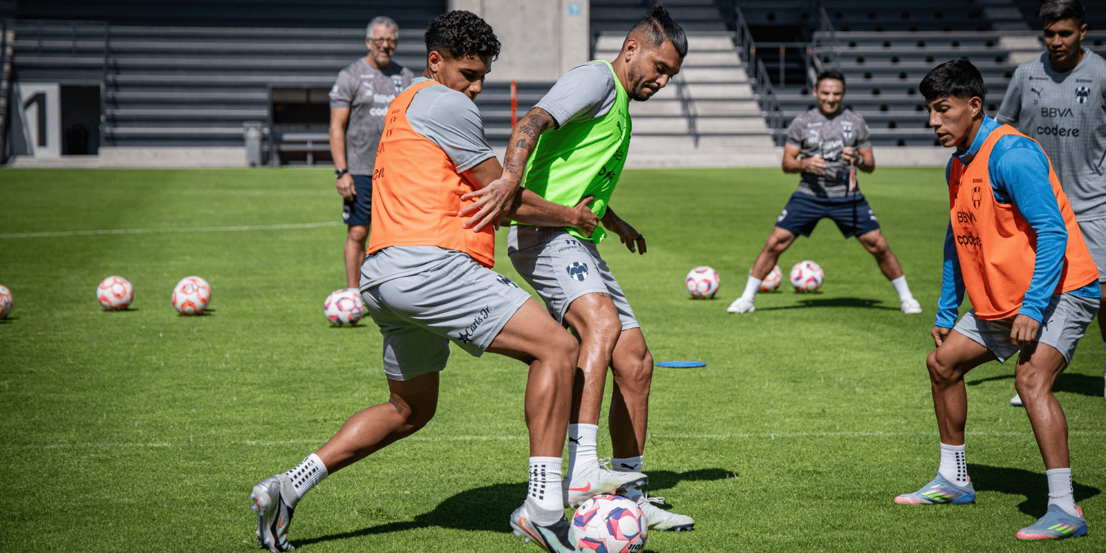 Jugadores en entreno. Foto: Rayados