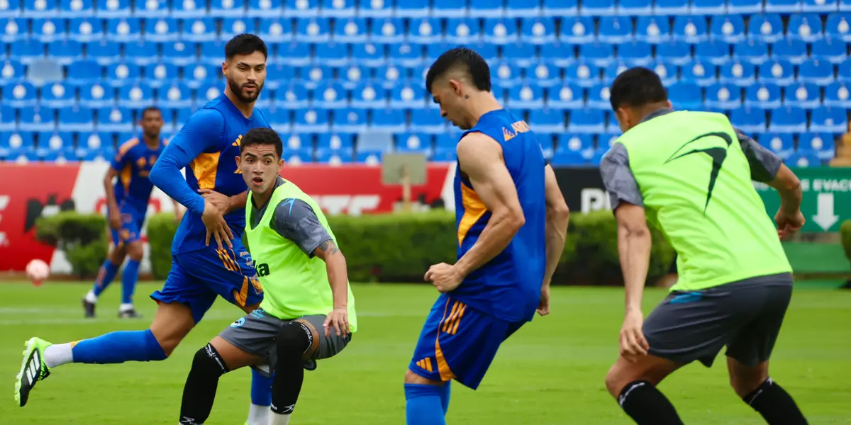 Jugadores en partido amistoso. Foto: Tigres