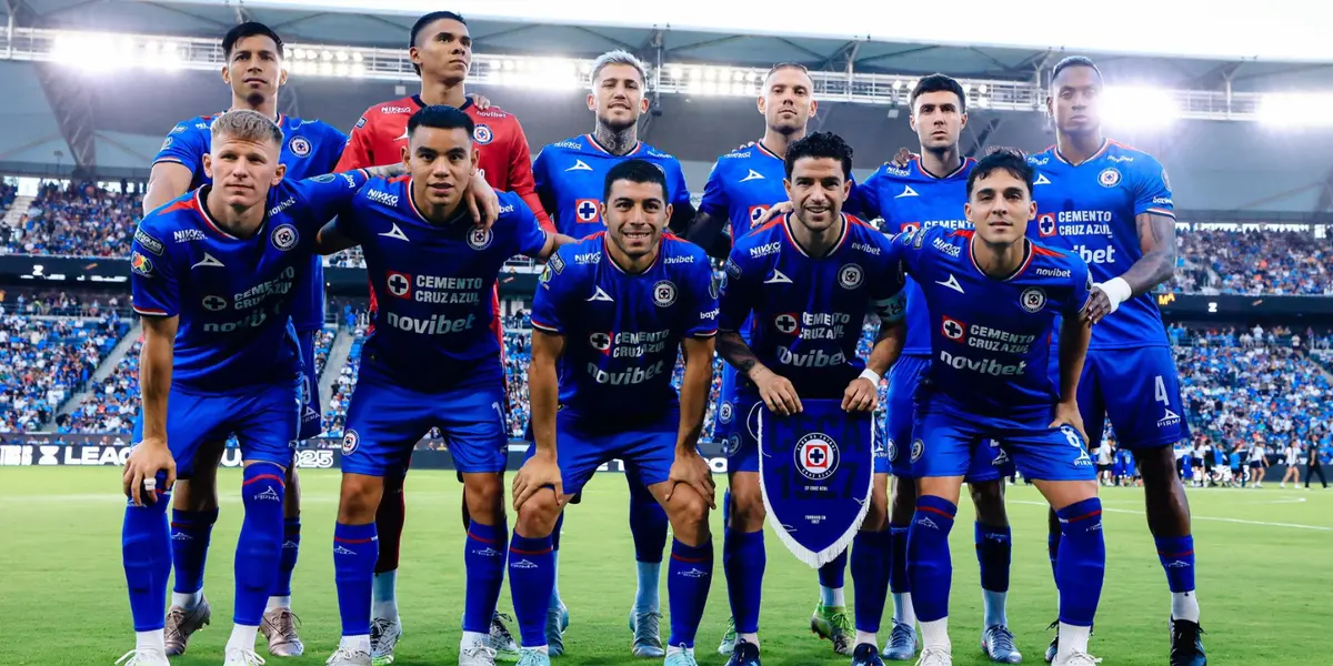 Jugadores en partido. Foto: Cruz Azul