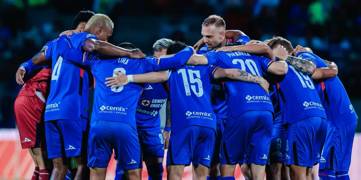 Jugadores en partido. Foto: Cruz Azul