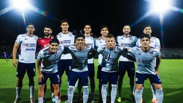 Jugadores en partido. Foto: Cruz Azul