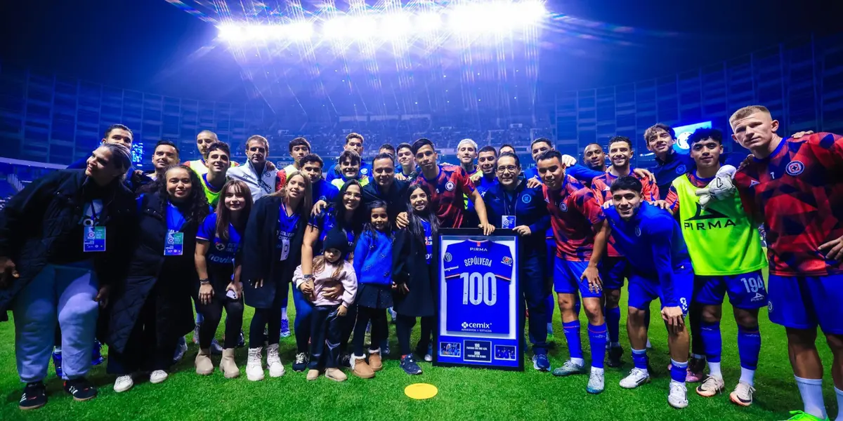 Jugadores en partido. Foto: Cruz Azul