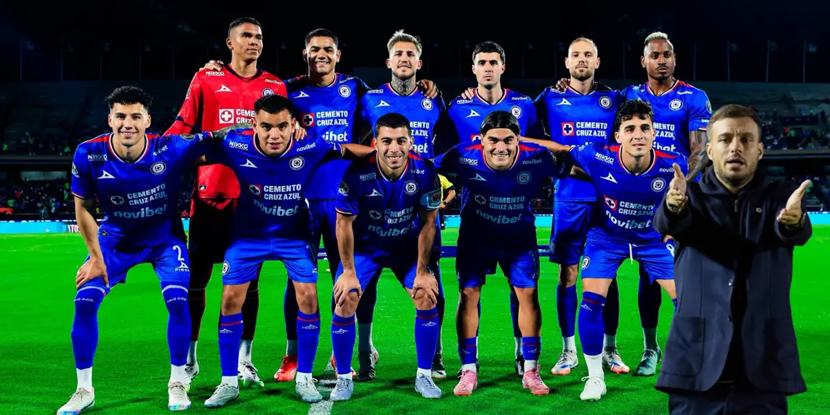 Jugadores en partido, foto de Cruz Azul con Anselmi al frente