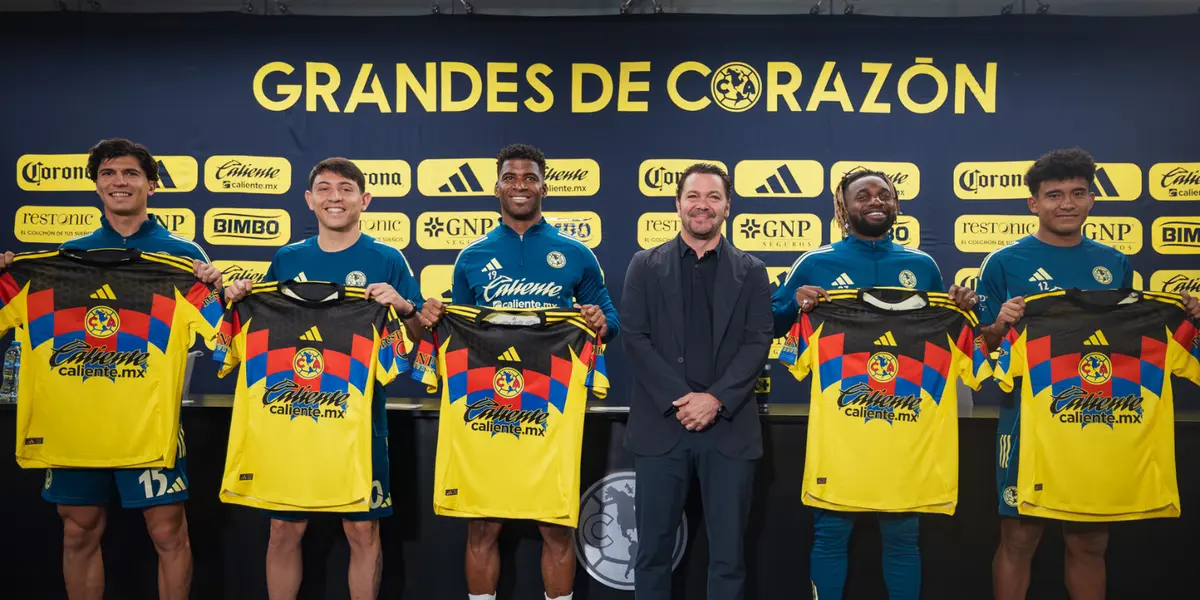 Jugadores en presentación. Foto: Club América