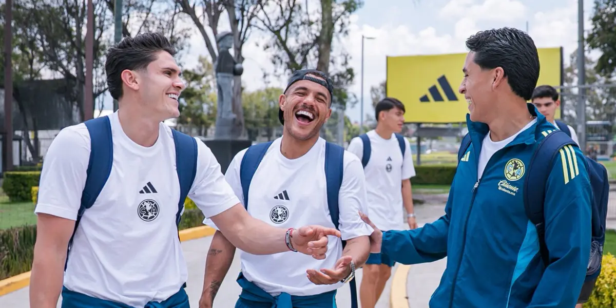 Jugadores en salida a viaje. Foto: Club América