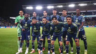 Jugadores previo a partido. Foto: Club América