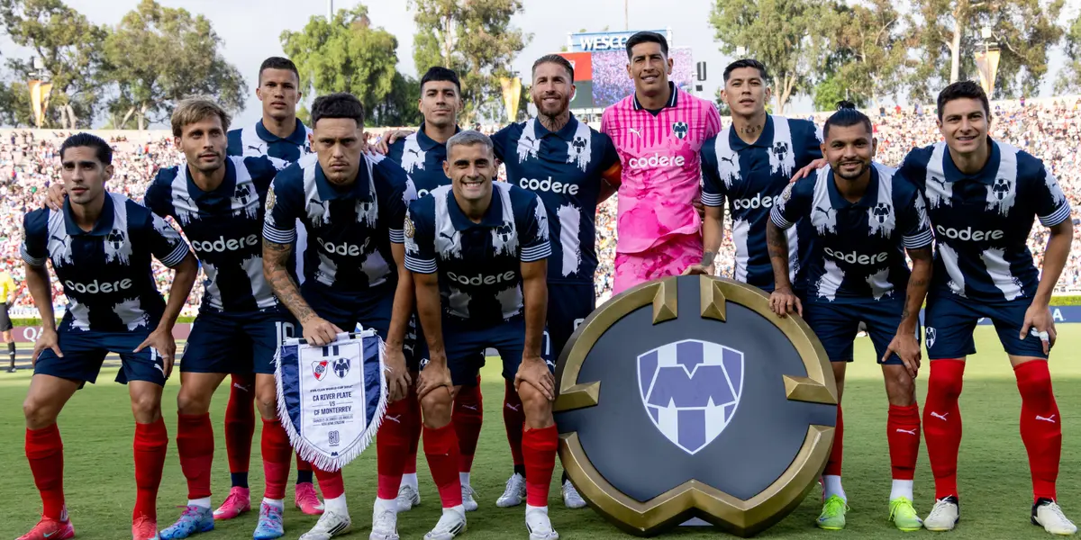 Jugadores previo a partido. Foto: Rayados