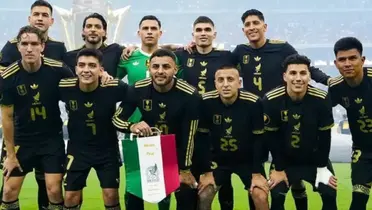 Jugadores previo a partido. Foto: Récord