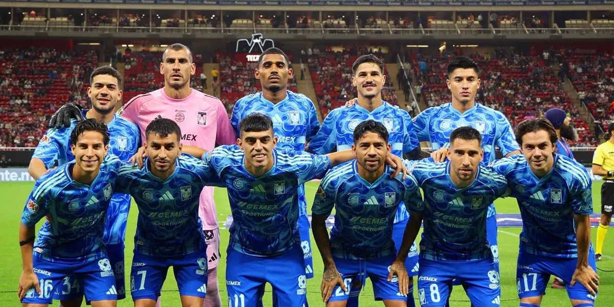 Jugadores previo a partido. Foto: Tigres