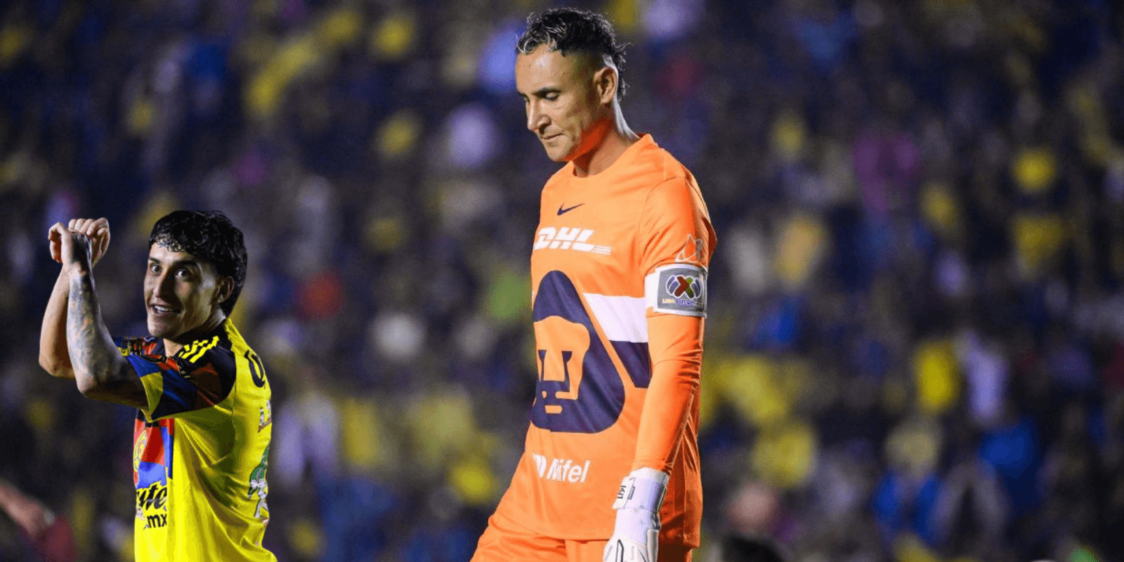 Keylor en partido con Zendejas al frente. Foto de fondo: ESPN