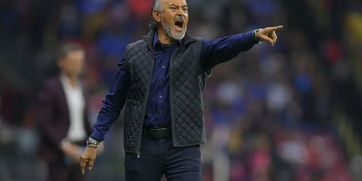La Directiva de la Máquina Celeste decidirá hoy el futuro de ‘El Potro’ al frente de Cruz Azul.