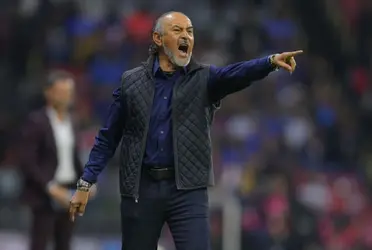 La Directiva de la Máquina Celeste decidirá hoy el futuro de ‘El Potro’ al frente de Cruz Azul.