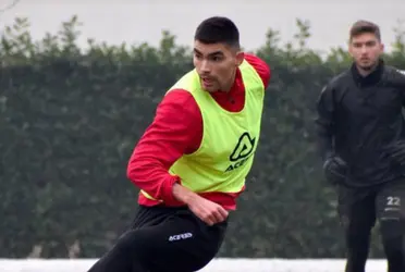 La escuadra del defensa mexicano está a diez puntos de los lugares que le aseguraría quedarse otro año en la Serie A