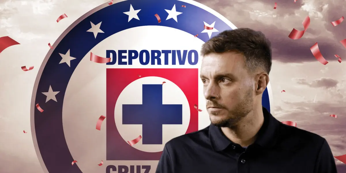 Martín Anselmi y escudo de Cruz Azul/ Foto Atlante.