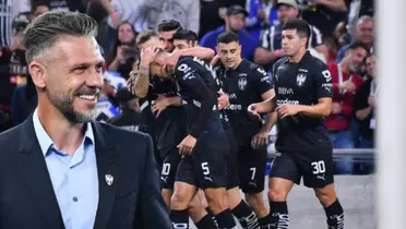 Martín Demichelis junto a futbolistas de Rayados / FOTO POSTA DEPORTES