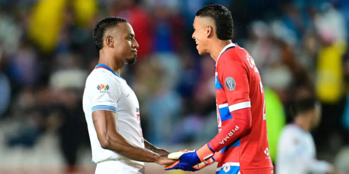 Mier y Ditta en partido. Foto: ESTO