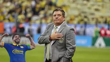 Miguel Herrera dirigiendo partido con el América en el Azteca. Foto: Los Ángeles Times