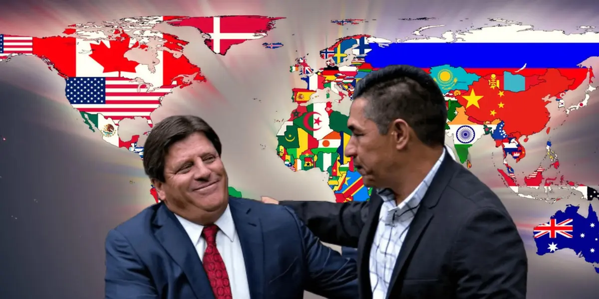 Miguel Herrera e Ignacio Ambriz saludándose/ Foto Pinterest.