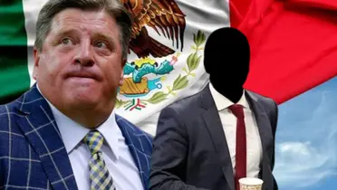Miguel Herrera junto a entrenador incógnito / FOTO GETTY IMAGES