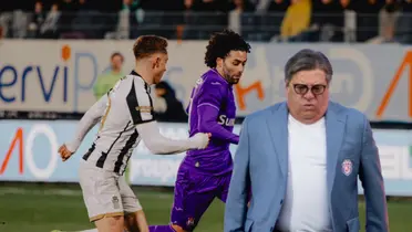 Miguel Herrera y César Huerta disputando partido/Foto Mediotiempo.