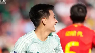 Mora vs España. Foto: Selección Mexicana
