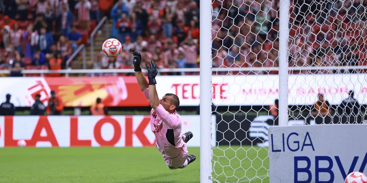 Nahuel atajando penal. Foto: Tigres