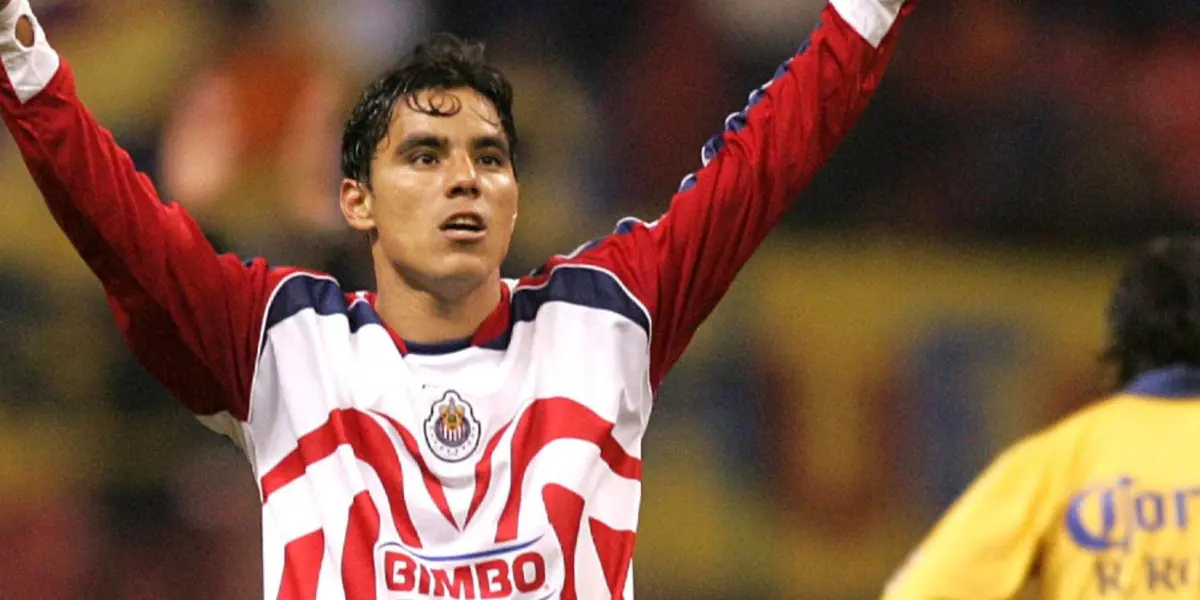 Omar Bravo festejando su gol en el Clásico Nacional, semifinales Apertura 2006 / FOTO MEXSPORT