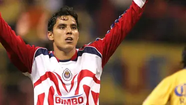 Omar Bravo festejando su gol en el Clásico Nacional, semifinales Apertura 2006 / FOTO MEXSPORT