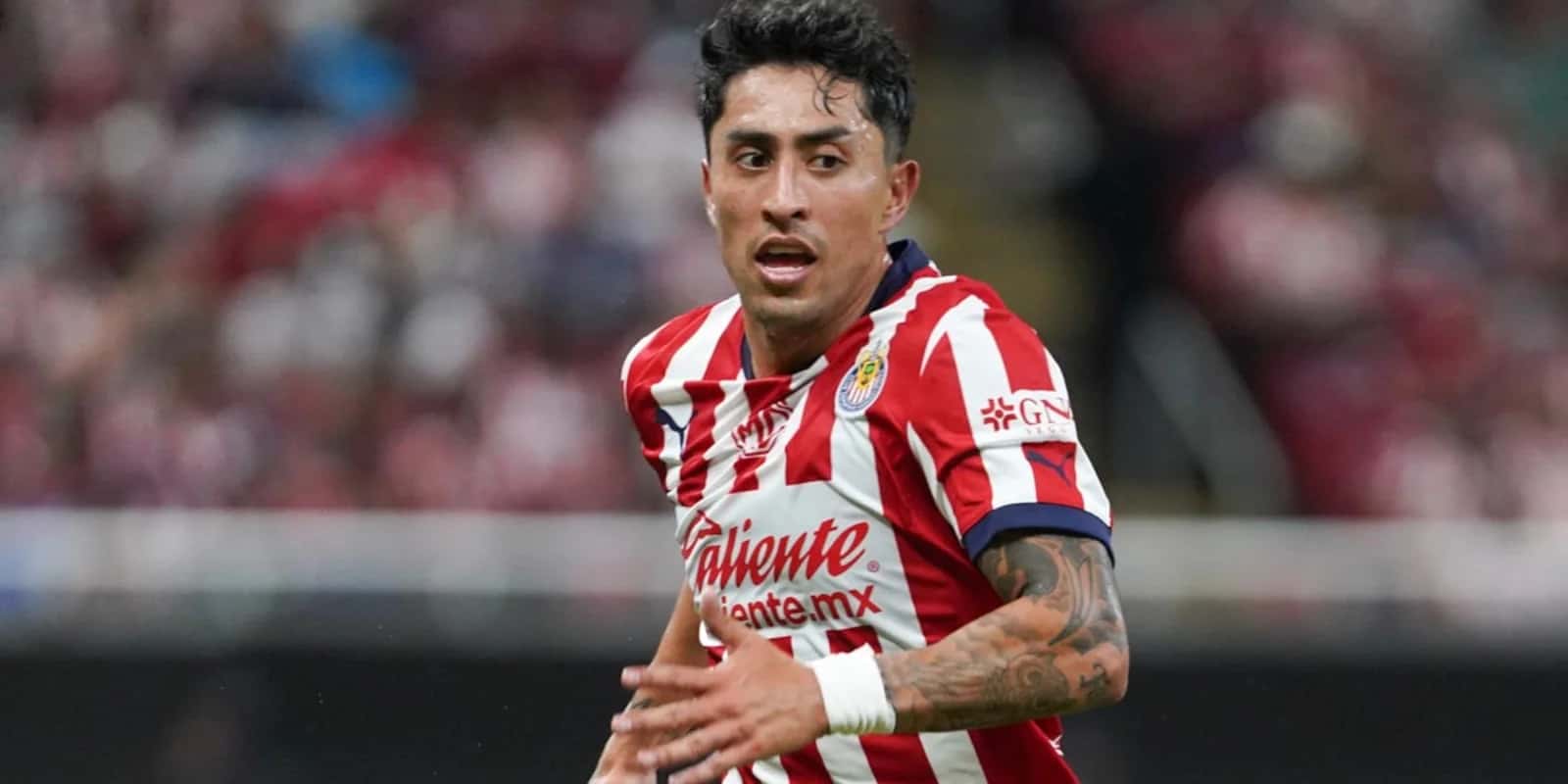 Omar Govea lanza una dura autocrítica a pesar de la victoria de Chivas sobre Mazatlán