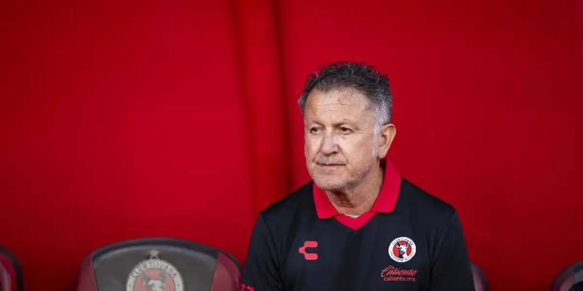 Osorio como DT de Xolos. Foto: Récord