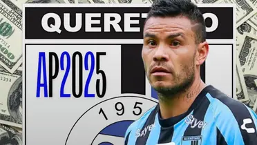 Pablo Barrera junto al escudo de Querétaro FC / FOTO LIBRE EXPRESIÓN