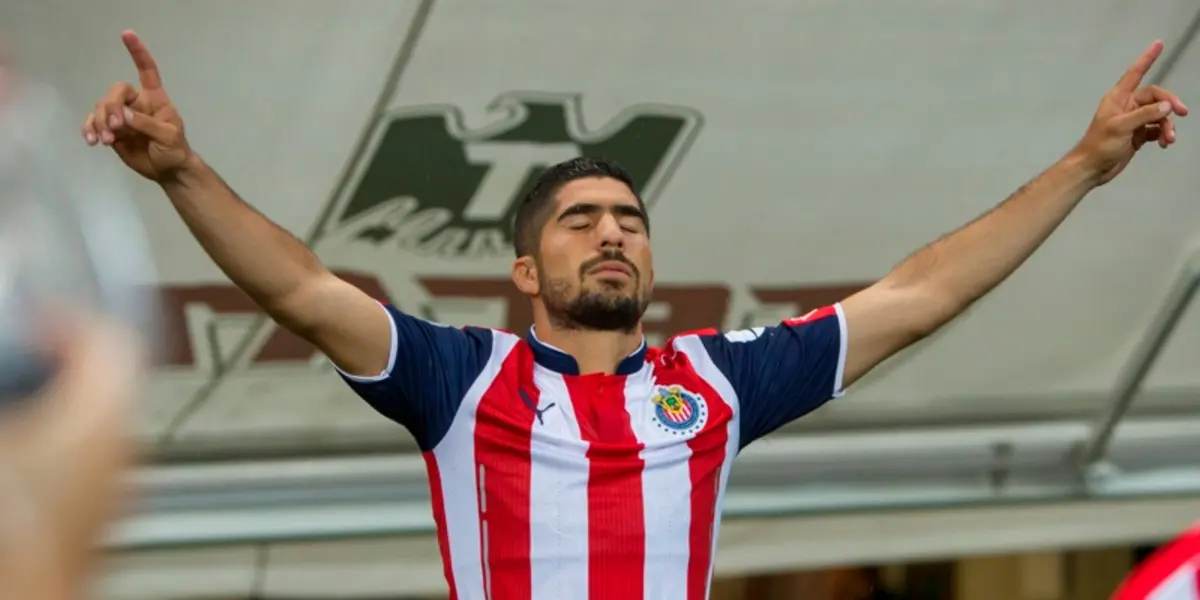 Pereira en partido con Chivas. Foto: Milenio
