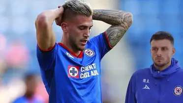 Piovi lamentándose en partido con Cruz Azul. Foto: Soy Fútbol