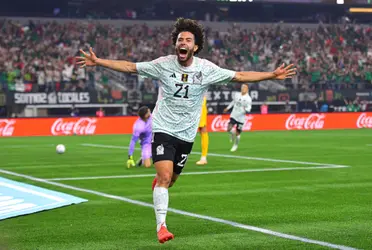 Pumas remonta en casa ganándole al líder de la tabla general