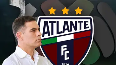 Rafael Márquez y escudo del Atlante/Foto Infobae.