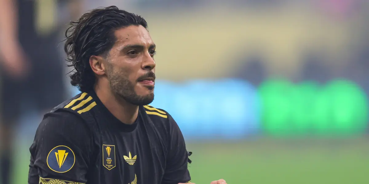 Raúl tras gol. Foto: Selección Mexicana