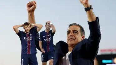 Renato Paiva y jugadores del PSG/ Foto VSports Team.