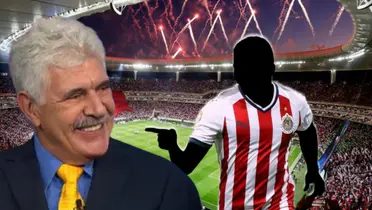 Ricardo Ferretti junto a futbolista incógnito de Chivas / FOTO MEDIOTIEMPO
