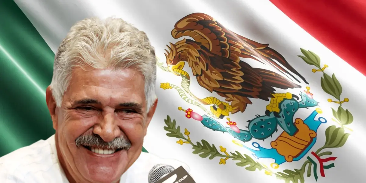 Ricardo Ferretti y bandera de México/Foto Tirant Lo Blanch.