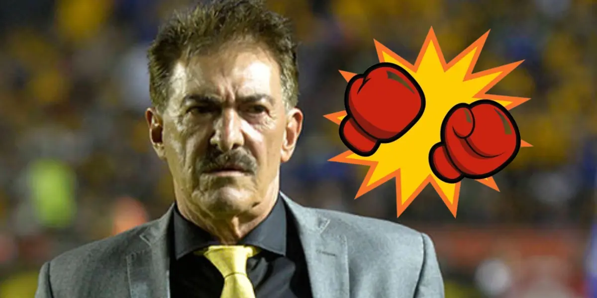 Ricardo La Volpe junto a guantes de box/ FOTO ESTO