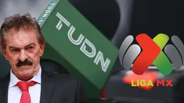 Ricardo La Volpe junto al logo de la Liga MX / FOTO INFOBAE