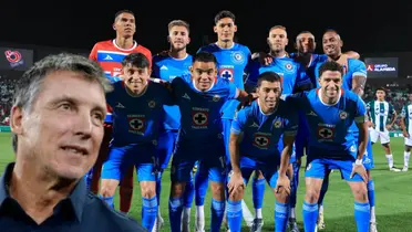 Robert Dante Siboldi junto a jugadores de Cruz Azul / FOTO INFOBAE