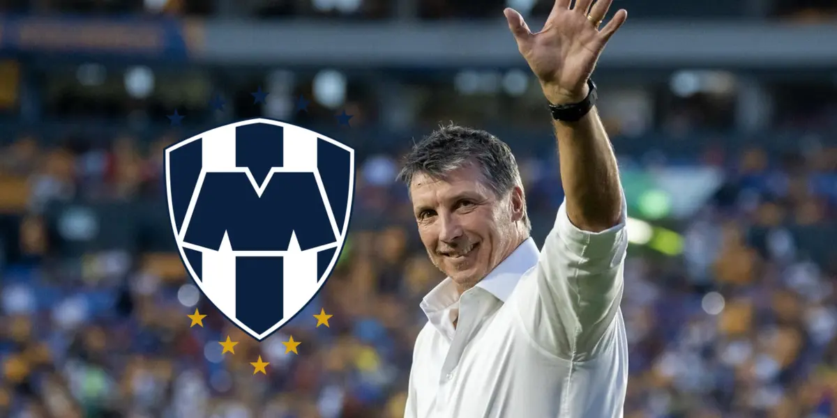 Robert Siboldi saludando y escudo de Monterrey/Foto Latinus.