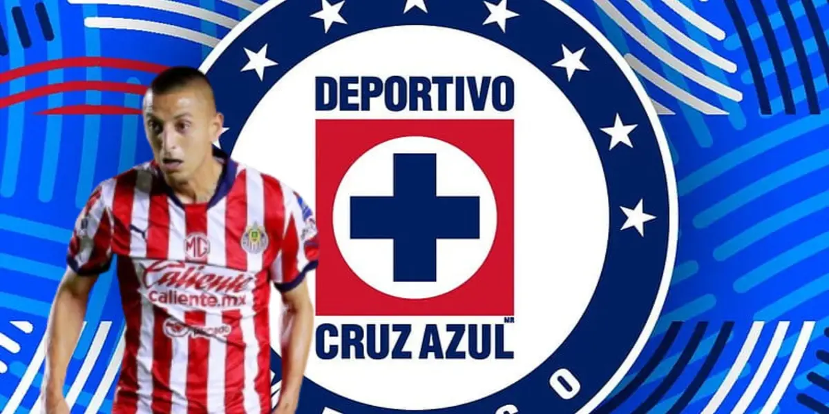 Roberto Alvarado junto al escudo de Cruz Azul / FOTO GETTY IMAGES