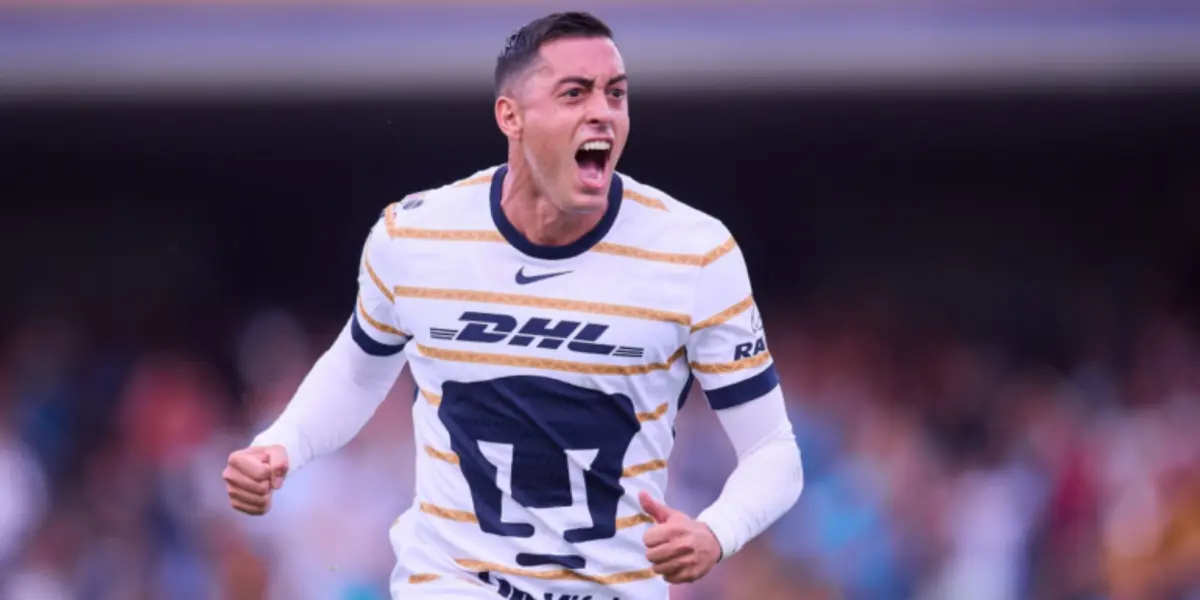 Rogelio Funes Mori festejando su gol en Pumas / FOTO ESTO