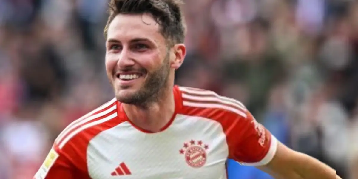 Santiago Giménez con el jersey del Bayen Múnich / FOTO  X