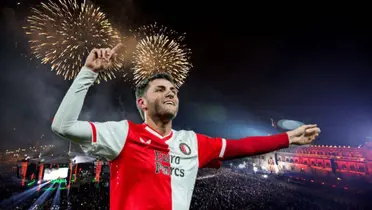 Santiago Giménez festejando y fuegos artificiales/Foto Capital 21.