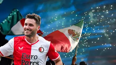 Santiago Giménez junto a banderas mexicanas / FOTO TV AZTECA