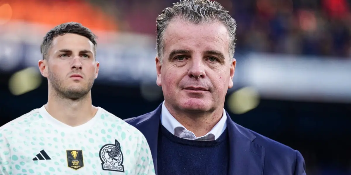 Santiago Giménez junto a Dennis Te Kloese / FOTO TUDN